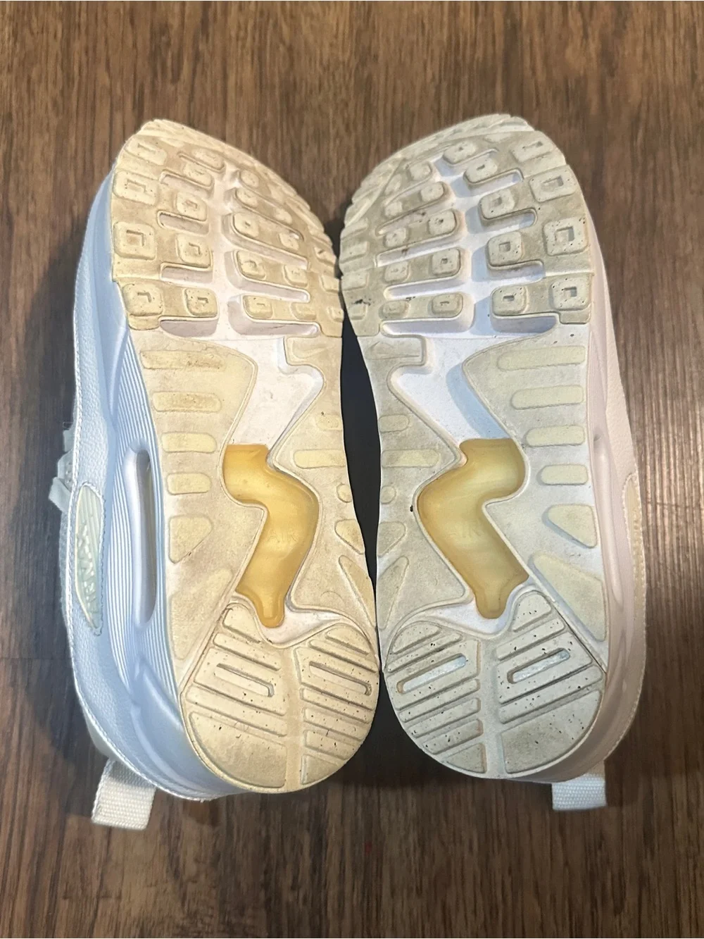 Women’s Nike Air Max 90 EZ ‘Triple White’ Size 9 A01520-100